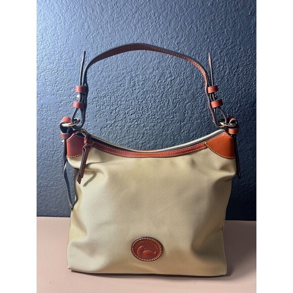 Dooney & Bourke Womens Large Erica Shoulder Bag Khaki Designer Elegant Chic NWT - Picture 2 of 16